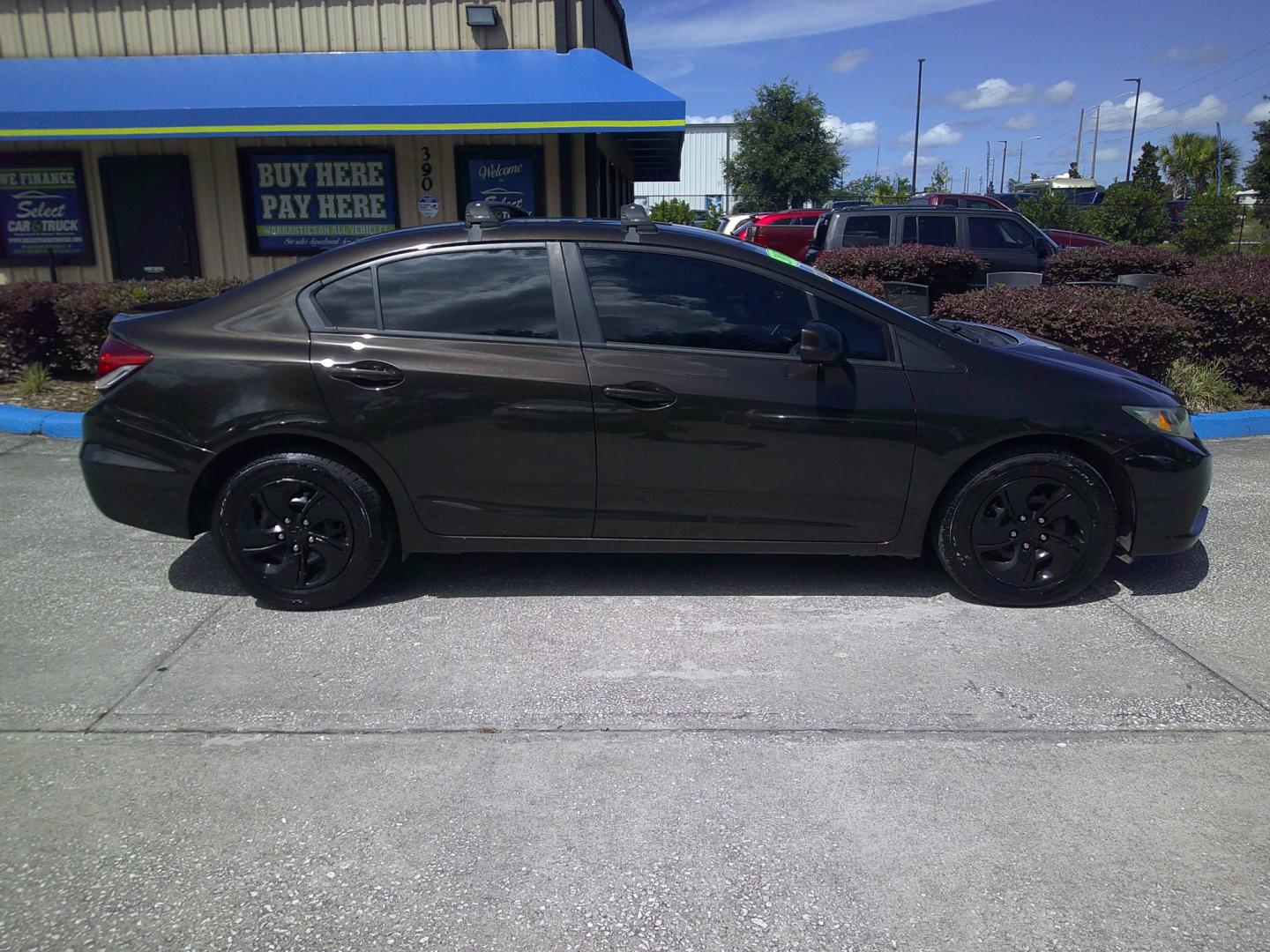 2013 GRAY HONDA CIVIC LX (19XFB2F53DE) , located at 1200 Cassat Avenue, Jacksonville, FL, 32205, (904) 695-1885, 30.302404, -81.731033 - Photo#2